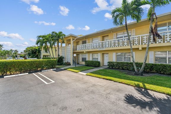 2510 Black Olive, Delray Beach, FL 33445