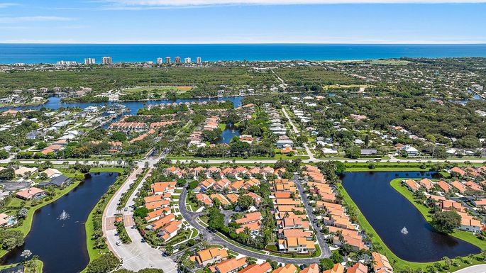 13221 St Tropez, Palm Beach Gardens, FL 33410