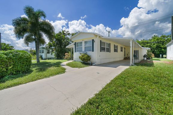 8188 Swan, Hobe Sound, FL 33455