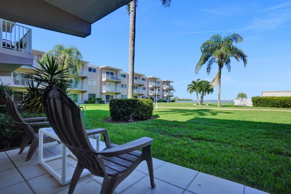 311 Ocean, Lantana, FL 33462