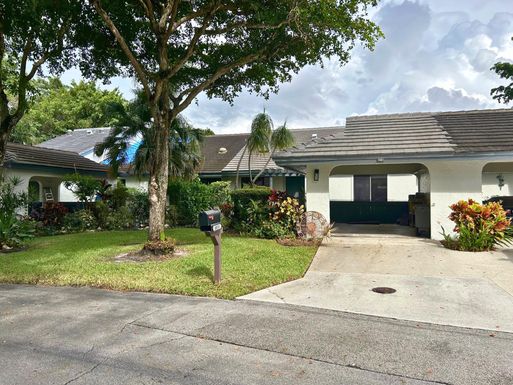 10058 Laurelwood, Boynton Beach, FL 33437