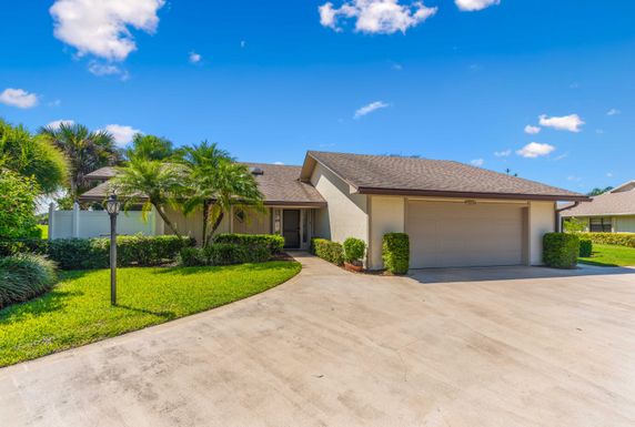 7034 Bunker Hill, Hobe Sound, FL 33455