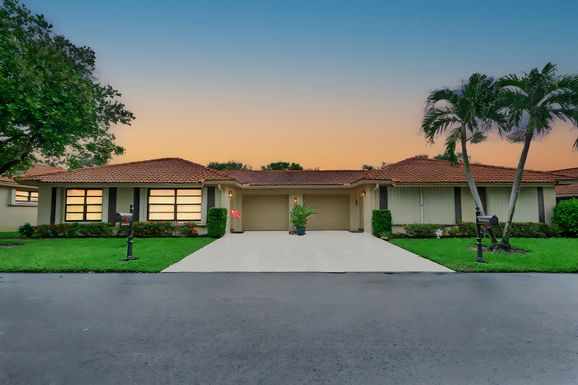 4670 Laurel Tree, Boynton Beach, FL 33436