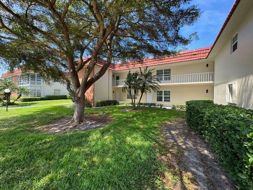 1 Vista Palm, Vero Beach, FL 32962