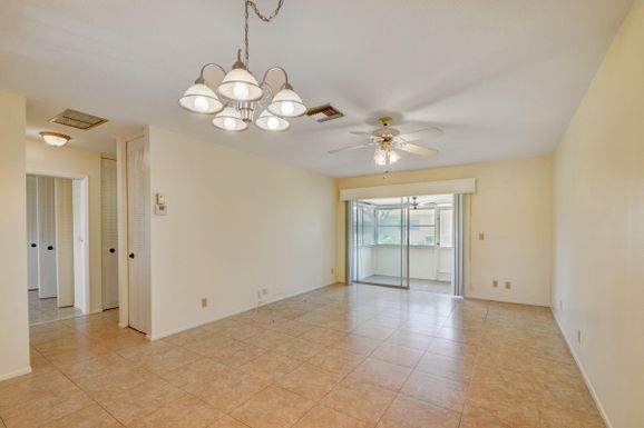 2915 Ashley, West Palm Beach, FL 33415