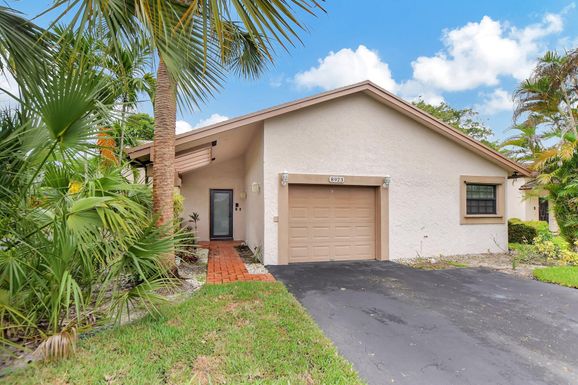 8923 Old Pine, Boca Raton, FL 33433