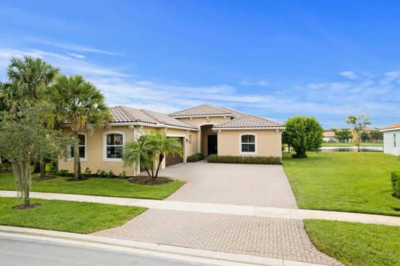 2117 Belcara, Royal Palm Beach, FL 33411