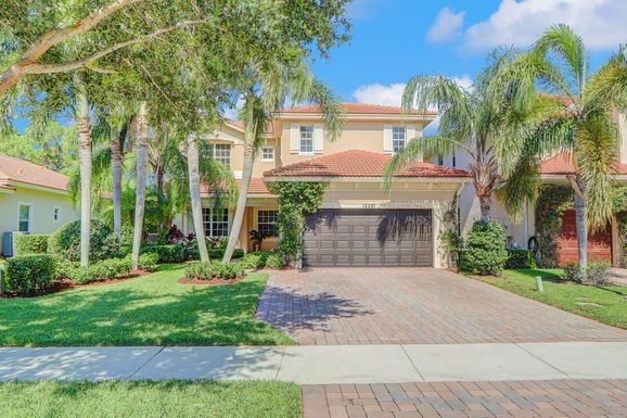 12281 Aviles, Palm Beach Gardens, FL 33418