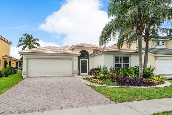 2453 Country Golf, Wellington, FL 33414