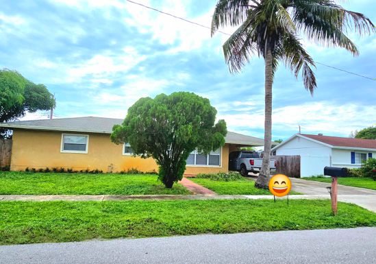 334 24th, Boynton Beach, FL 33435