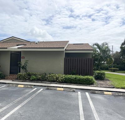 172 Meadows, Boynton Beach, FL 33436