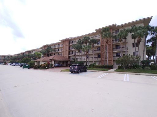 2001 Marina Isle, Jupiter, FL 33477