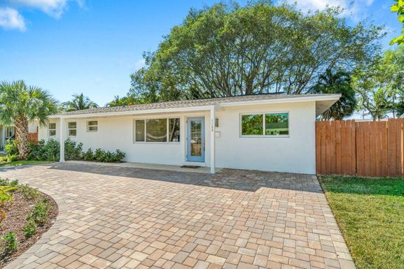 1188 Camino Real, Boca Raton, FL 33486