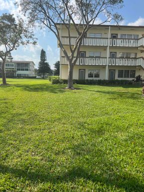 16 Mansfield A, Boca Raton, FL 33434