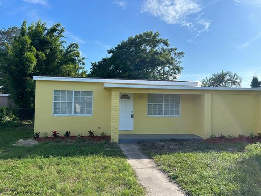 5840 Banana, West Palm Beach, FL 33413