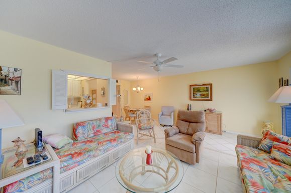 2026 Ellesmere B, Deerfield Beach, FL 33442