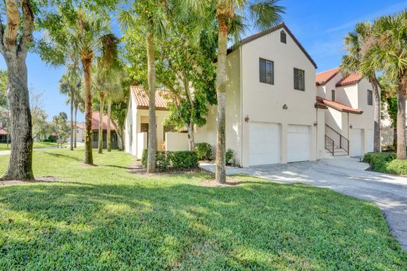 12 Via De Casas Sur, Boynton Beach, FL 33426