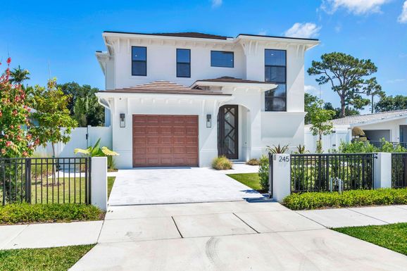 245 Alhambra, West Palm Beach, FL 33405