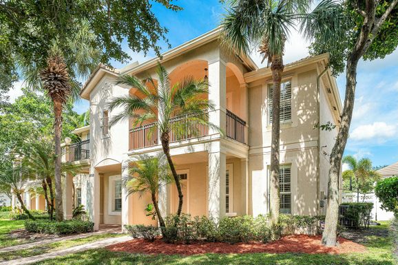 8067 Murano, Palm Beach Gardens, FL 33418