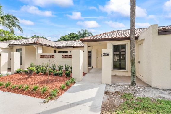 3127 Kingswood, Boca Raton, FL 33431