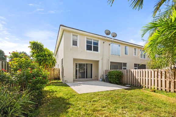 9651 Lago, Boynton Beach, FL 33437