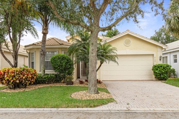 8190 Azure Coast, Lake Worth, FL 33467