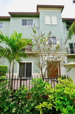 67 Hawthorne, Boca Raton, FL 33432