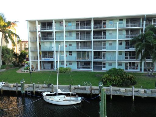 109 Paradise Harbour 414, North Palm Beach, FL 33408