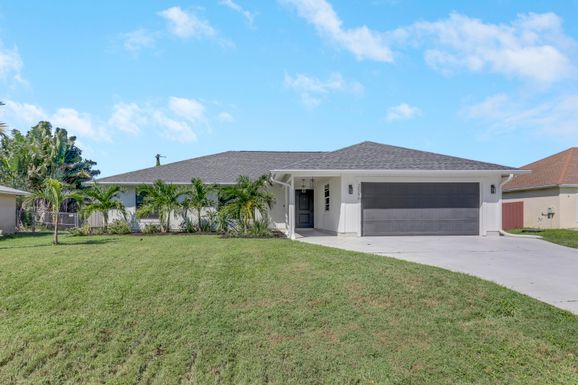 2556 Danbury, Port Saint Lucie, FL 34953