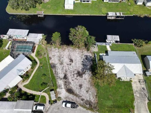 2815 20th, Okeechobee, FL 34974