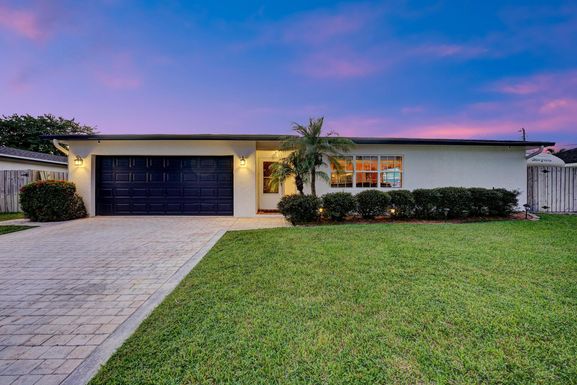 641 15th, Boca Raton, FL 33486