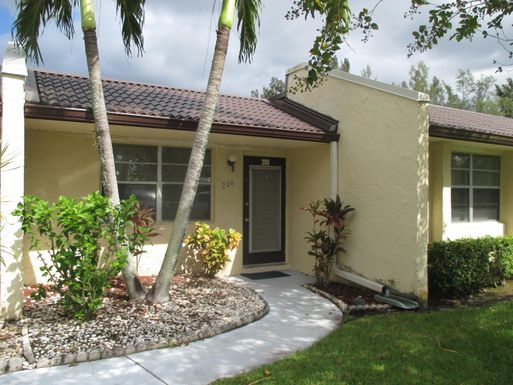 206 Lake Meryl, West Palm Beach, FL 33411