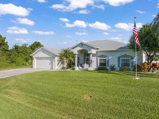 102 Darden, Sebastian, FL 32958