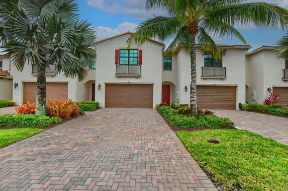 10102 Akenside, Boca Raton, FL 33428