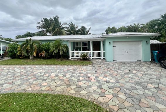 2635 6th, Boynton Beach, FL 33435