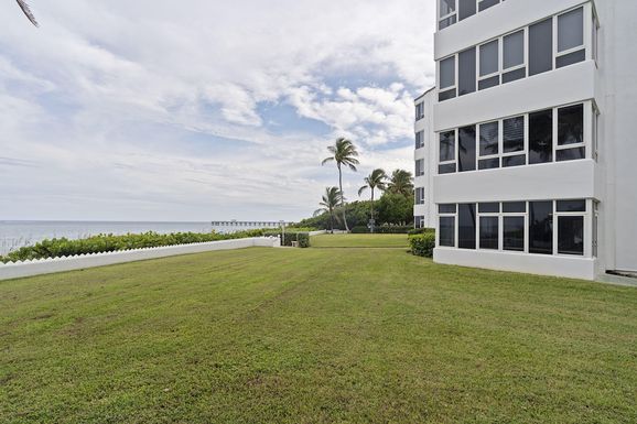 2850 Ocean, Palm Beach, FL 33480