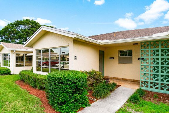 5280 Lakefront C, Delray Beach, FL 33484