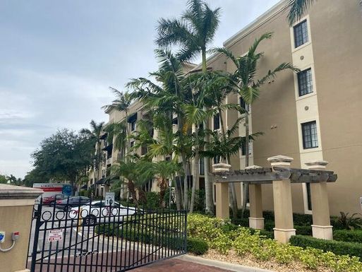 4907 Midtown, Palm Beach Gardens, FL 33418