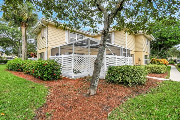 4702 Roxbury, Boynton Beach, FL 33436