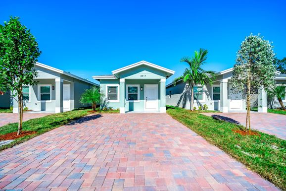 2702 Nokomis, West Palm Beach, FL 33409