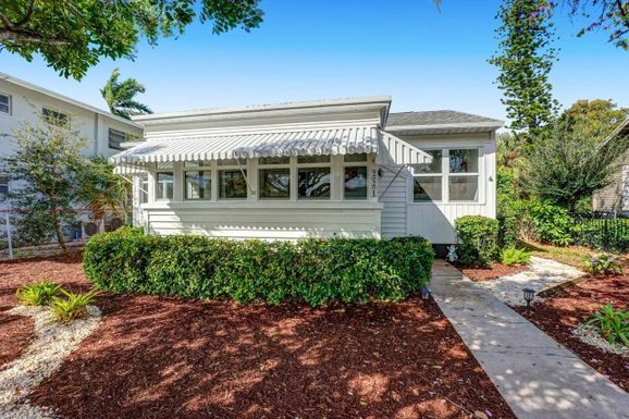 221 Ocean Breeze, Lake Worth Beach, FL 33460