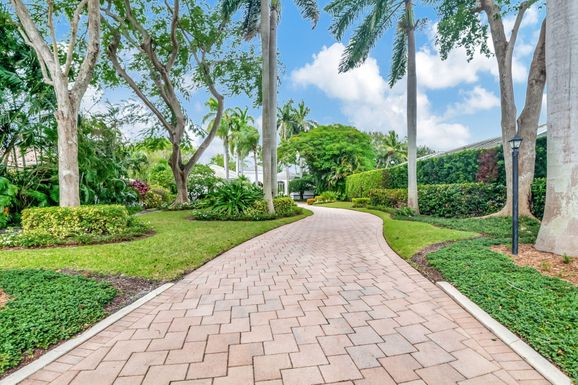 4825 Sanctuary, Boca Raton, FL 33431