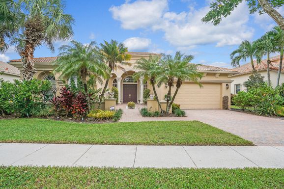 9257 Via Grande, Wellington, FL 33411