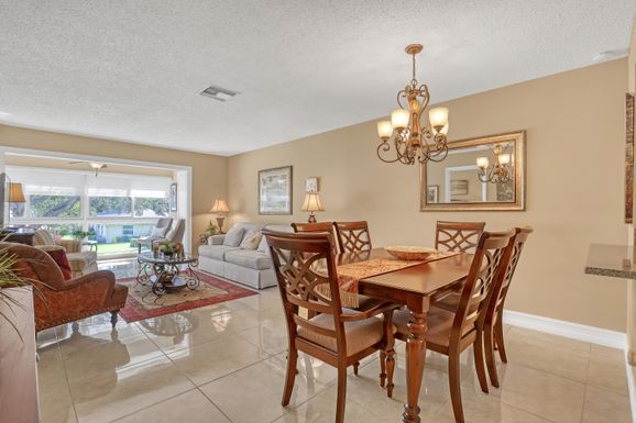 13840 Via Flora, Delray Beach, FL 33484