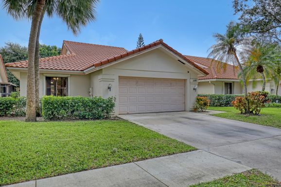 2580 Iroquois, West Palm Beach, FL 33409