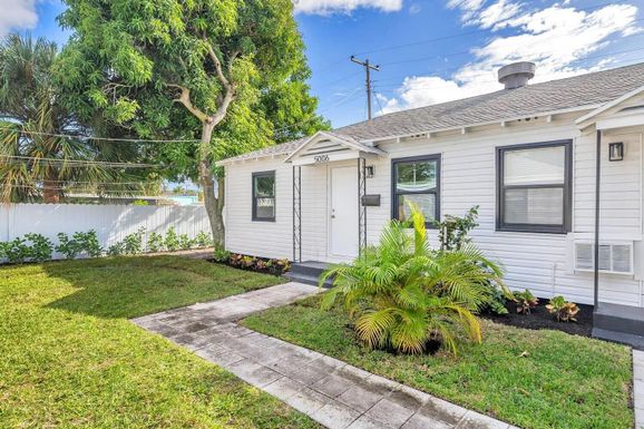 5006 Webster, West Palm Beach, FL 33405