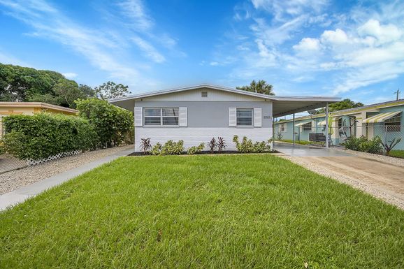 1055 26th, Riviera Beach, FL 33404