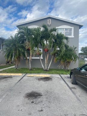 644 4th, Belle Glade, FL 33430