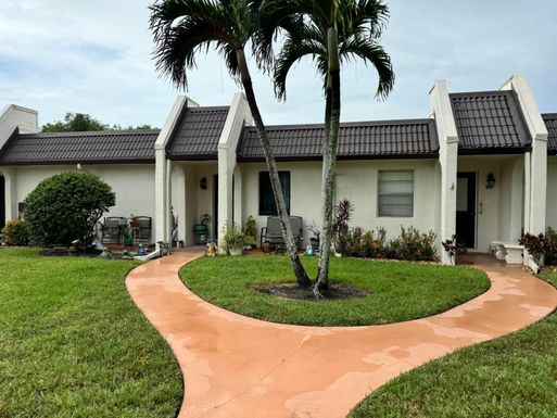 163 Lake Susan, West Palm Beach, FL 33411