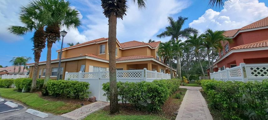 5538 Boynton Gardens, Boynton Beach, FL 33437